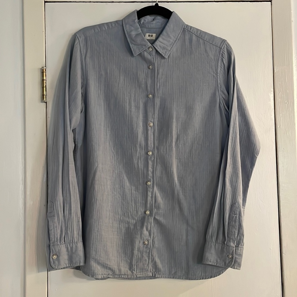 Uniqlo button down shirt